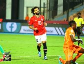 محمد صلاح يحتفظ بـ"كرة السوبر هاتريك" مع منتخب مصر فى مباراة جيبوتى