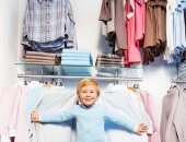 5 فوائد يتعلمها الطفل لو اختار ملابسه بنفسه.. تعزيز الثقة والإبداع أبرزها