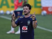 البرازيل ضد الأرجنتين..مدرب السيلساو:ميسي يقلقنا وبطل العالم منافس كبير