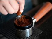 دراسة جديدة تكشف مادة موجودة في "تفل القهوة" تحمى من الزهايمر