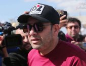 محمد هنيدي ومصطفى قمر وحمادة هلال وإياد نصار فى جنازة طارق عبد العزيز