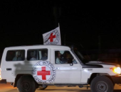 الفصائل الفلسطينية تسلم الدفعة الخامسة من أسرى إسرائيل للصليب الأحمر