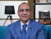 وزارة  الصحة تهنئ الدكتور حسام حسنى لتعيينه أمينا عاما للمجلس الصحى المصرى
