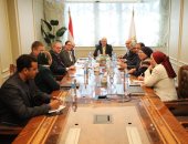 وزير التعليم العالى يبحث مع وفد جامعة أكستر البريطانية تبادل الخبرات