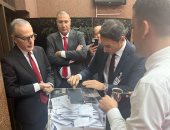 إغلاق صناديق الاقتراع فى اليوم الأول من انتخابات الرئاسة المصرية بالإمارات