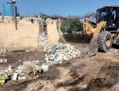 إزالة 3 حالات تعدٍ بالبناء على الأراضى الزراعية فى العامرية بالإسكندرية