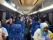 الجالية المصرية بمحافظة ظفار تتجه لمسقط للإدلاء بأصواتهم بانتخابات الرئاسة