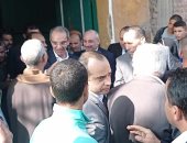 وزير الاتصالات يصل المنيا لافتتاح وتفقد عدد من مشروعات حياة كريمة