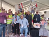 توافد المصريين بجدة على اللجان للتصويت بانتخابات الرئاسة بهتافات "تحيا مصر".. فيديو