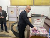 جمال الكشكى يدلى بصوته.. ويؤكد: كثافة المشاركة دليل على وعى المصريين