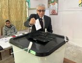 رئيس نادى قضاة الإسكندرية يدلى بصوته فى الانتخابات الرئاسية
