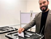 عزوز عادل يدلى بصوته فى الانتخابات الرئاسية