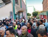 إقبال كبير من المواطنين على اللجان الانتخابية بمراكز ومدن الغربية.. صور