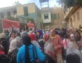 المرأة تشارك بقوة فى التصويت.. والأطفال يشاركون الفرحة الانتخابية.. صور