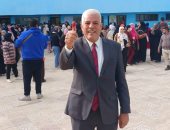 كبار السن والسيدات يتصدرون طوابير الناخبين بلجنة الأورمان فى المعادى