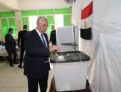 وزير الزراعة بعد الإدلاء بصوته: انزل وشارك فى بناء مستقبل وطنك