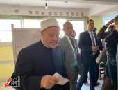 مفتى الجمهورية: الإقبال الكثيف بالانتخابات رسالة بأن المصريين على قلب رجل واحد