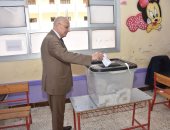 نقيب المهندسين بالقليوبية يدلى بصوته فى الانتخابات الرئاسية
