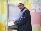 رئيس جامعة الأزهر يدلى بصوته فى الانتخابات الرئاسية ويؤكد: المشاركة واجب