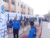 إقبال كبير من أبناء مدينة 15 مايو على لجان الانتخابات الرئاسية.. صور