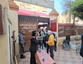 توافد المواطنين فى ثانى أيام انتخابات الرئاسة بالعباسية.. صور