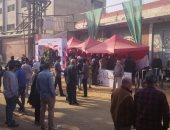 توافد المواطنين على لجان انتخابات الرئاسة فى الحوامدية رافعين علم مصر.. صور