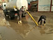 حملات نظافة وتطهير للشبكات ورفع مخلفات الأمطار بكفر الشيخ