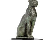 بيع تمثال قطة مصرية من البرونز فى مزاد بونهامز بلندن.. اعرف ثمنه