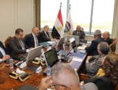 وزير قطاع الأعمال يستعرض مخطط إقامة مشروع عمراني متكامل جنوب القاهرة