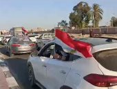 المصريون يحتفلون بمسيرة بالسيارات فى شمال سيناء احتفالاً بفوز الرئيس السيسى.. فيديو