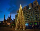 لبنان يستقبل عيد الميلاد بإضاءة شجرة الكريسماس