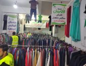 توزيع 3700 قطعة ملابس على 300 أسرة مجانا بقرى دسوق فى كفر الشيخ.. صور