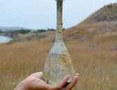 الصين تعلن اكتشاف زجاجة نادرة عمرها أكثر من 7 آلاف سنة 