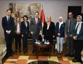 وزيرة التضامن تستقبل وزير التجارة الهولندي وتستعرض جهود مصر الإنسانية بغزة