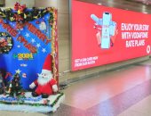 المطارات المصرية تتزين بأشجار الكريسماس وبابا نويل احتفالاً برأس السنة