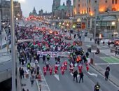"لا لكريسماس معتاد".. مظاهرات فى مدن عالمية احتجاجا على المجازر الإسرائيلية