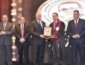 الدكتور محمد العيسوى يفوز بجائزة محمد ربيع ناصر للبحث العلمى لعام 2023