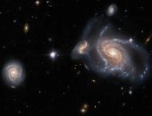 تلسكوب هابل الفضائى يرصد تجمعًا احتفاليًا للمجرات الحلزونية