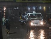 محافظ الغربية يقود حملة ليلية موسعة لمتابعة جهود الوحدات لرفع تجمعات مياه الأمطار
