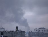 غارات جوية وانتشار بري.. الاحتلال الإسرائيلي يطلق قنابل فسفورية على القطاع