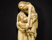 معركة بين متحف "فيكتوريا ألبرت" و"متروبوليتان" على تمثال من العصور الوسطى