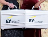 نتيجة جوائز جولدن جلوب الـ81 تصل الحفل استعدادا لتوزيعها