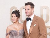 المغربية صوفيا بيرناس وجوستين هارتلى على السجادة الحمراء لحفل جولدن جلوب الـ81