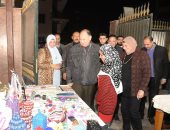 محافظ أسيوط يتفقد معرض الأسر المنتجة والمشروعات الصغيرة بمكتبة مصر العامة 