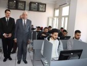 رئيس جامعة المنوفية يتفقد امتحانات طلاب الحاسبات والذكاء الاصطناعي والتمريض