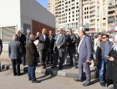 محافظ القاهرة يتفقد أعمال التطوير بالنزهة وعين شمس والمطرية والمرج