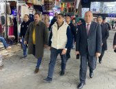 نائب محافظ القاهرة يقود حملة لرفع الاشغالات بمنطقة الكوربة