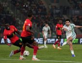 ملخص وأهداف الجزائر ضد أنجولا 1-1 فى كأس أمم أفريقيا.. إلغاء هدف عالمى