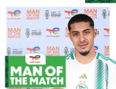 فارس شيبى يتوج بجائزة الأفضل فى مباراة الجزائر ضد أنجولا بكأس أمم أفريقيا