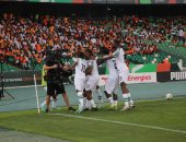 منتخب نيجيريا ضد الكاميرون.. لوكمان يتقدم للنسور 1-0 بعد 36 دقيقة